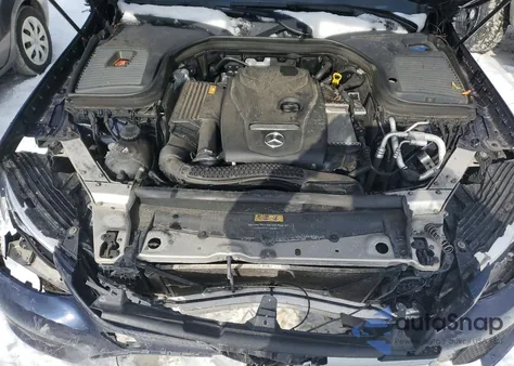 2018 Mercedes-Benz Glc 300 4Matic z USA, uszkodzony, nr VIN WDC0G4KB3JV070818